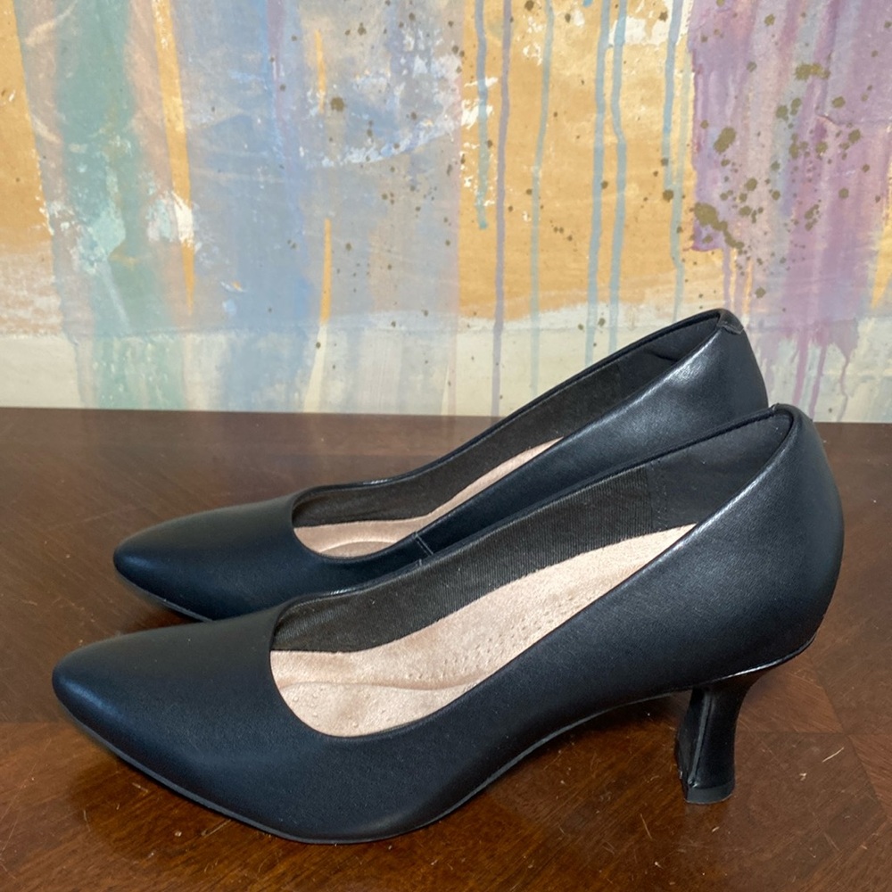 Clarks Collection Kataleyna Pump Flared Heels Sho… - image 3